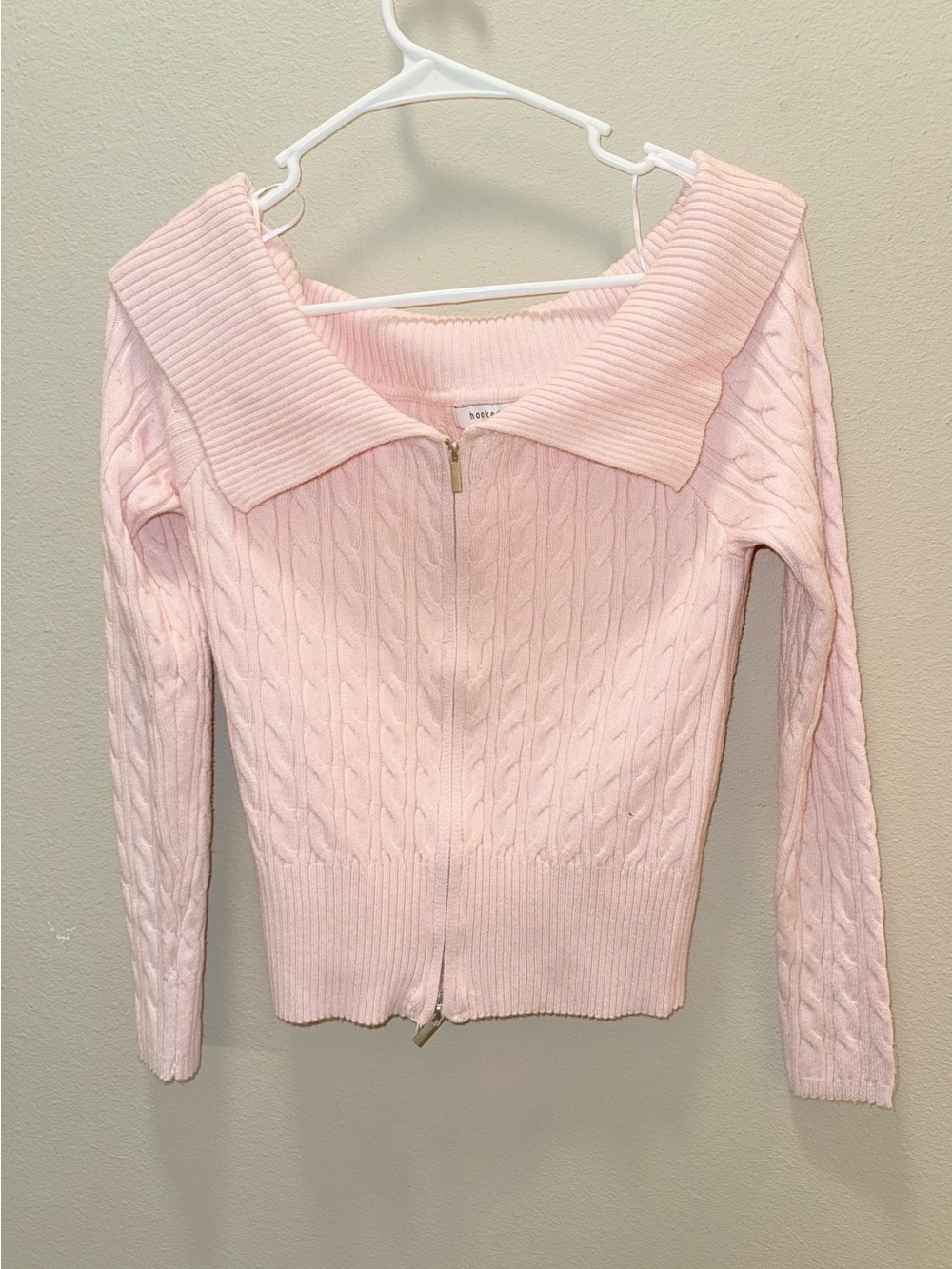 Hooked Up by IOT Pale Pink Cable-Knit Off-Shoulder Zip Sweater